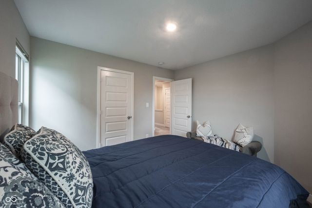 13338 Saxony Boulevard W, Fishers, IN 46037