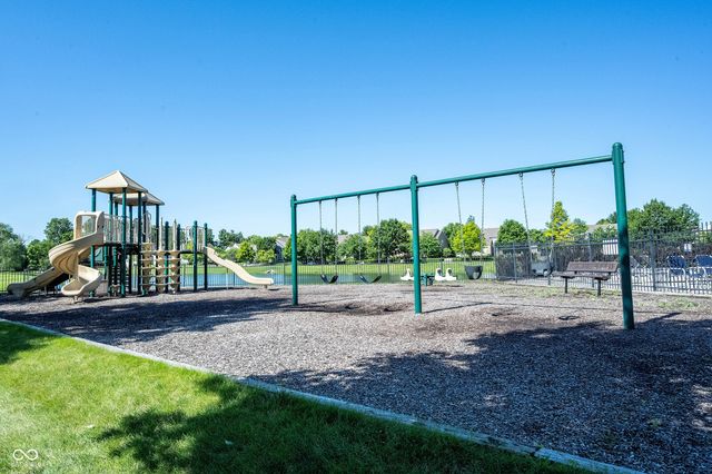 13338 Saxony Boulevard W, Fishers, IN 46037