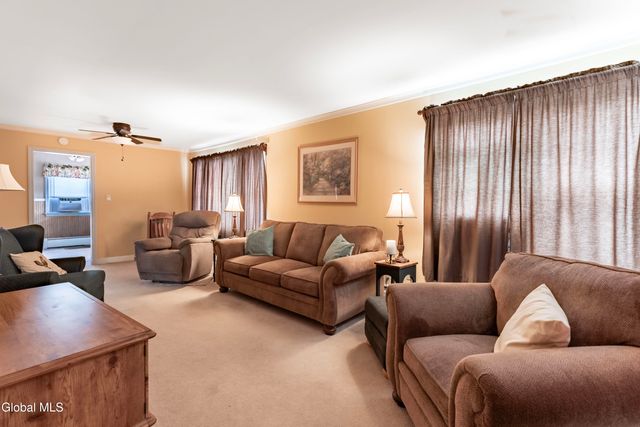 66 New Turnpike Road, Troy, NY 12182
