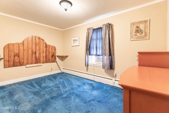 66 New Turnpike Road, Troy, NY 12182