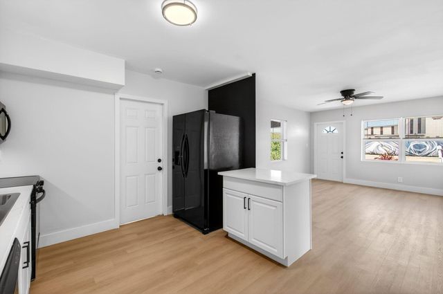 116 SE 2nd Avenue, Boynton Beach, FL 33435