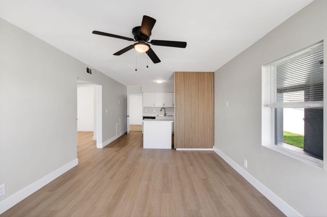 116 SE 2nd Avenue, Boynton Beach, FL 33435