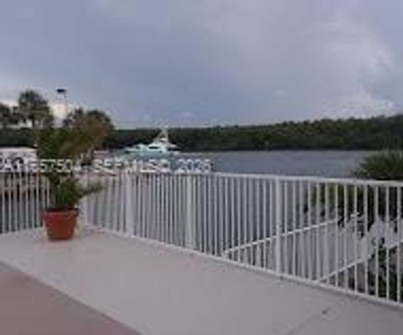 400 Kings Point Drive 328, Sunny Isles Beach, FL 33160