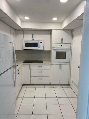 400 Kings Point Drive 328, Sunny Isles Beach, FL 33160