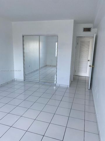 400 Kings Point Drive 328, Sunny Isles Beach, FL 33160