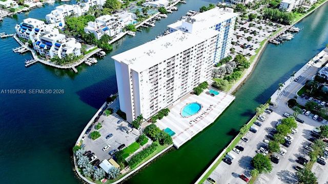 400 Kings Point Drive 328, Sunny Isles Beach, FL 33160