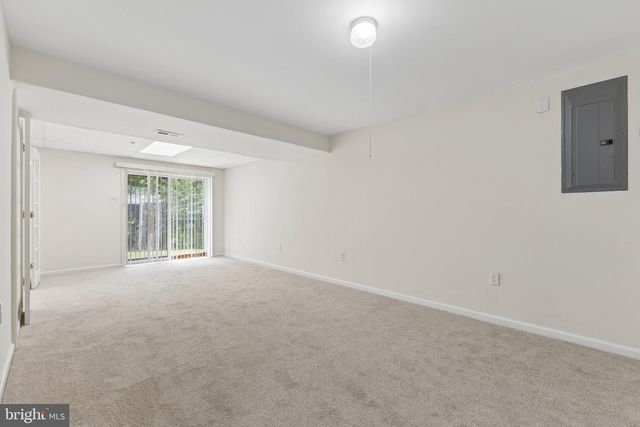 8406 OLD BRANCH AVE, Clinton, MD 20735