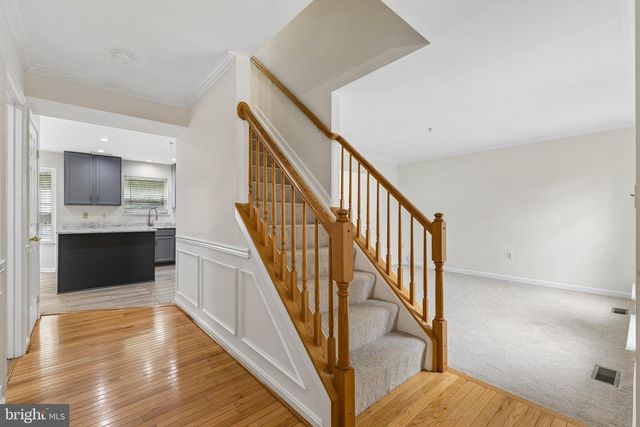 8406 OLD BRANCH AVE, Clinton, MD 20735