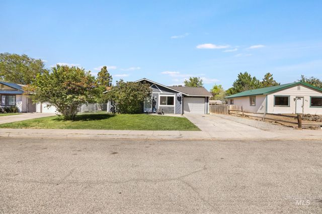 818 19th Ave E, Jerome, ID 83338
