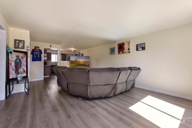 818 19th Ave E, Jerome, ID 83338