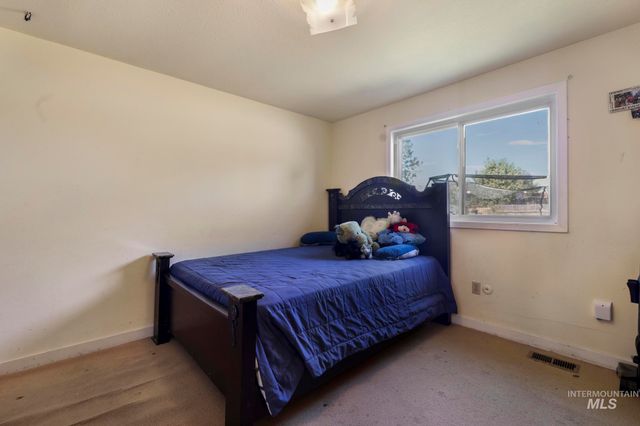 818 19th Ave E, Jerome, ID 83338