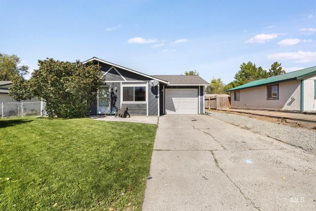 818 19th Ave E, Jerome, ID 83338