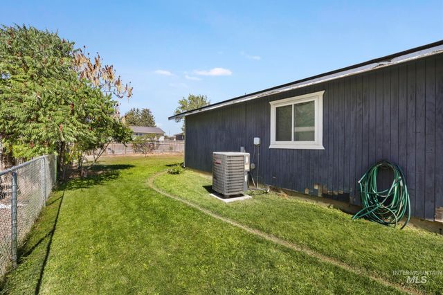 818 19th Ave E, Jerome, ID 83338