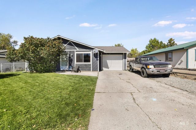 818 19th Ave E, Jerome, ID 83338