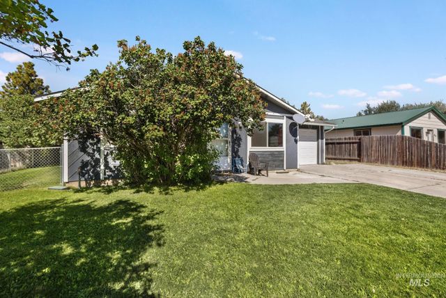 818 19th Ave E, Jerome, ID 83338