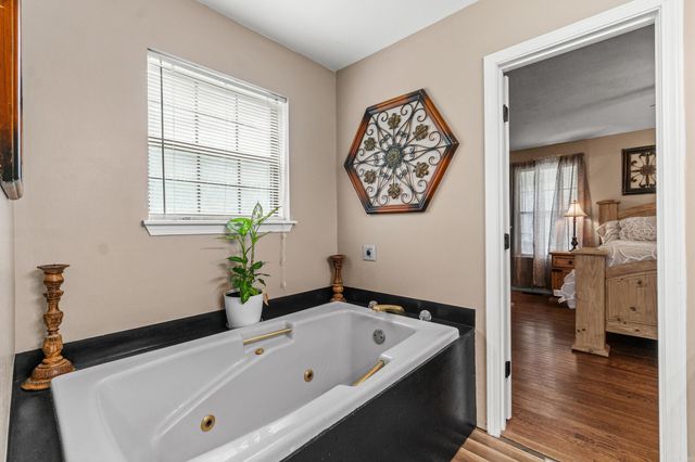 8910 Peters Road, Cabot, AR 72023