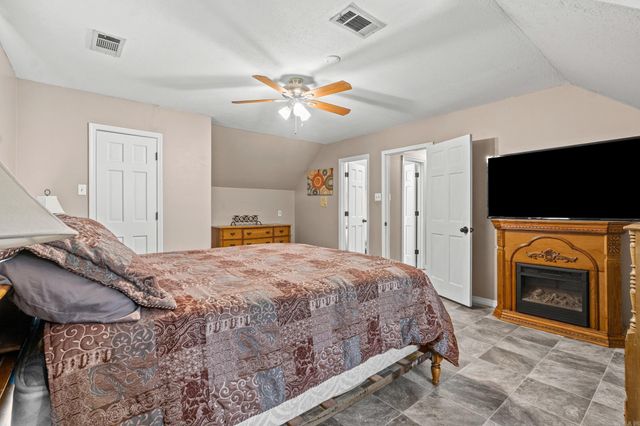 8910 Peters Road, Cabot, AR 72023