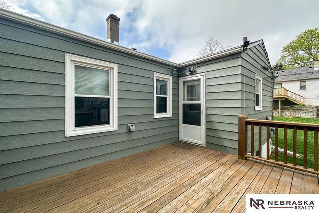 5420 Pine Street, Omaha, NE 68106