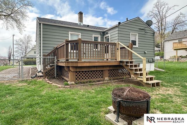 5420 Pine Street, Omaha, NE 68106