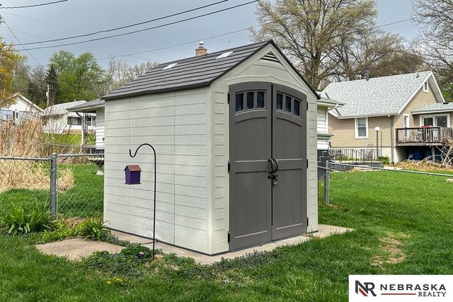 5420 Pine Street, Omaha, NE 68106