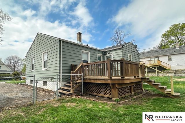 5420 Pine Street, Omaha, NE 68106