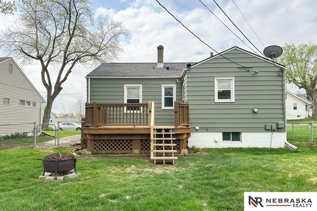 5420 Pine Street, Omaha, NE 68106