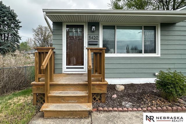 5420 Pine Street, Omaha, NE 68106