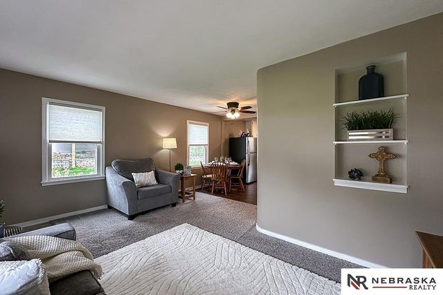 5420 Pine Street, Omaha, NE 68106