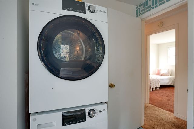 17 Evelyn St, Burlington, MA 01803