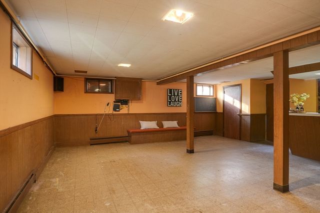 17 Evelyn St, Burlington, MA 01803