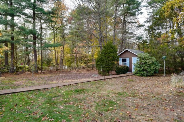 17 Evelyn St, Burlington, MA 01803