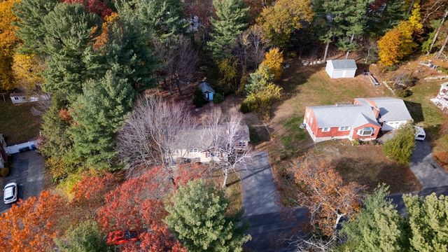 17 Evelyn St, Burlington, MA 01803