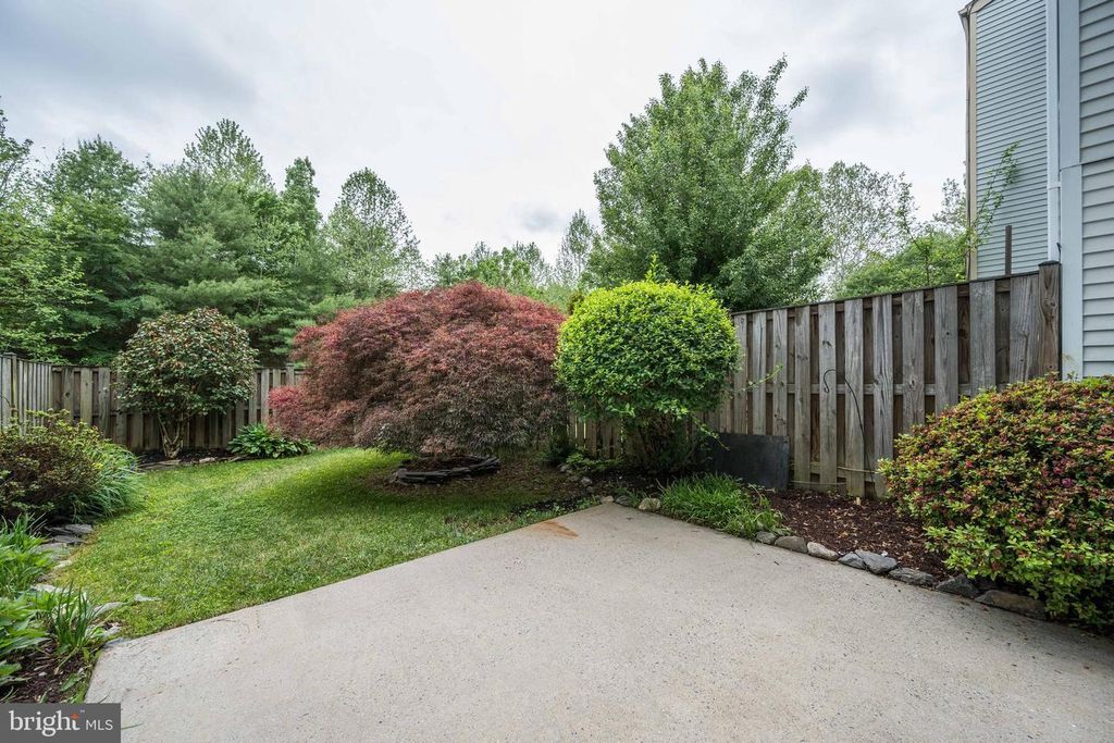 Image 29 of property listing at 7506 WEATHERBY DR, Rockville, MD 20855