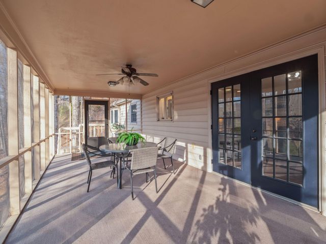 4867 Hunting Hills DR, Roanoke, VA 24018