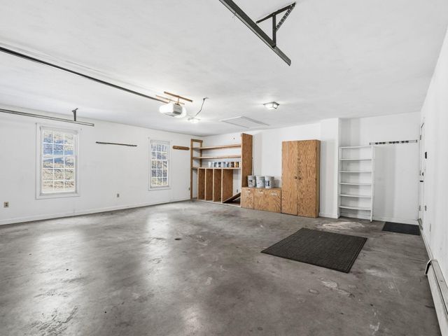 4867 Hunting Hills DR, Roanoke, VA 24018