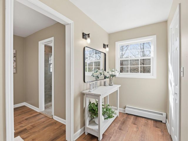 4867 Hunting Hills DR, Roanoke, VA 24018