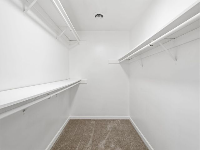 4867 Hunting Hills DR, Roanoke, VA 24018