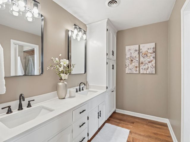 4867 Hunting Hills DR, Roanoke, VA 24018