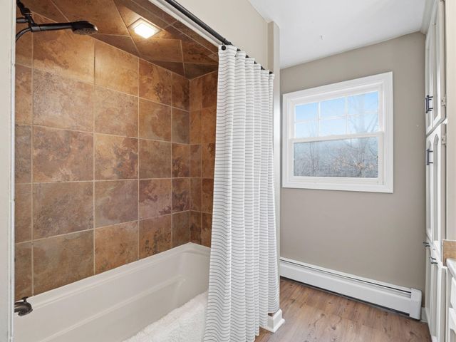 4867 Hunting Hills DR, Roanoke, VA 24018