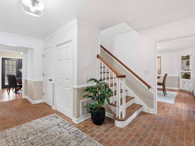 4867 Hunting Hills DR, Roanoke, VA 24018