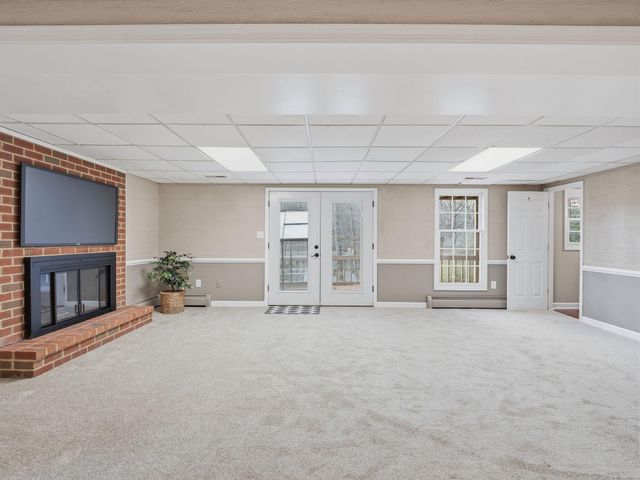 4867 Hunting Hills DR, Roanoke, VA 24018