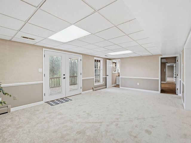 4867 Hunting Hills DR, Roanoke, VA 24018