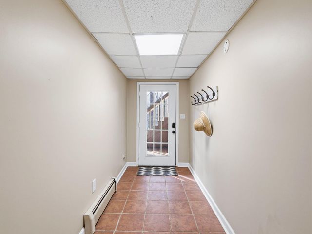 4867 Hunting Hills DR, Roanoke, VA 24018