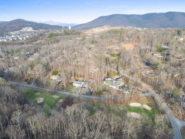 4867 Hunting Hills DR, Roanoke, VA 24018