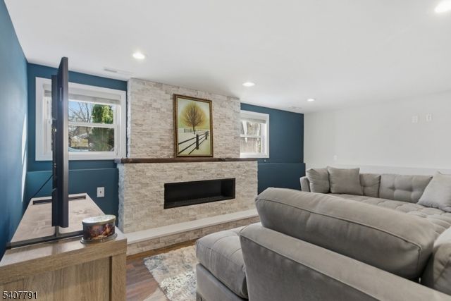 3 Armstrong Dr, Jefferson Twp., NJ 07438