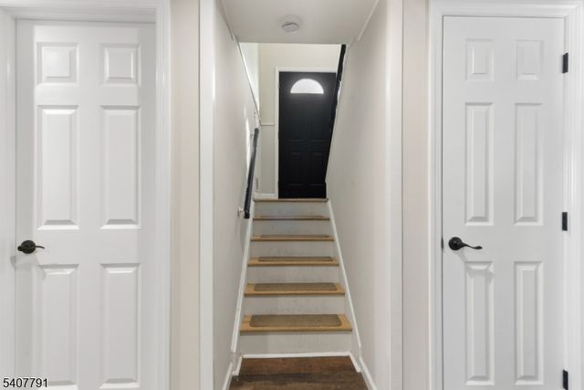 3 Armstrong Dr, Jefferson Twp., NJ 07438