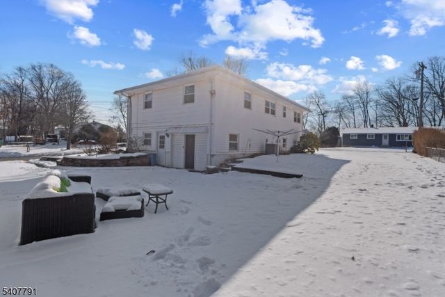 3 Armstrong Dr, Jefferson Twp., NJ 07438