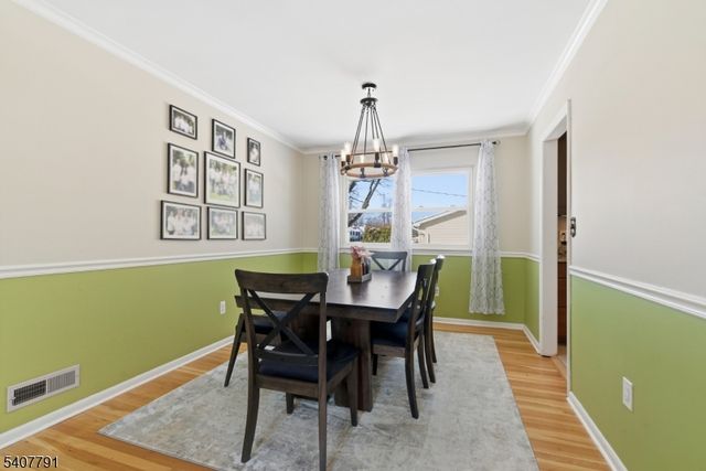 3 Armstrong Dr, Jefferson Twp., NJ 07438