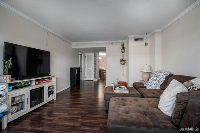 2209 9th 403, Tuscaloosa, AL 35401