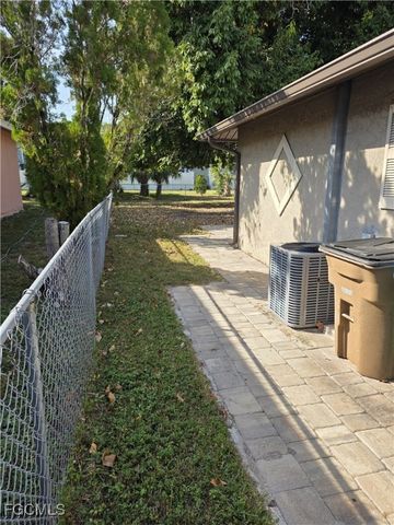 4638 Santa Barbara BLVD 1, Cape Coral, FL 33914